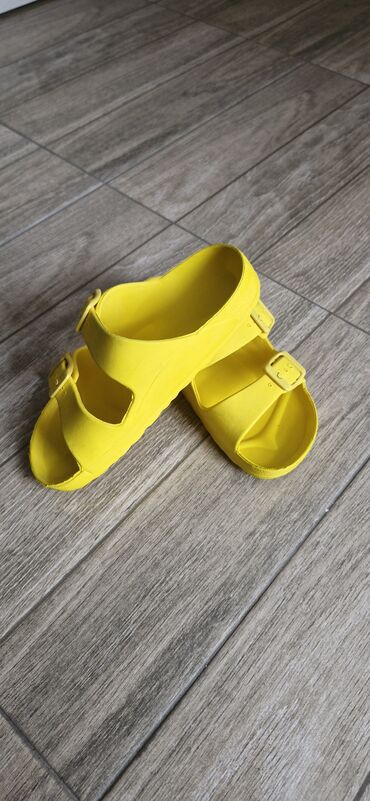шлепки обувь: Разгружаю гардероб шлепки детские, лёгкие, мягкие. производство