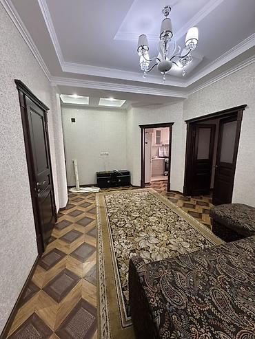 Долгосрочная аренда квартир: 3 комнаты, Собственник, С мебелью частично — 1