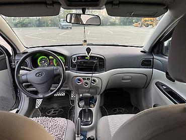 ev ucun kalonka: Hyundai Accent: 1.4 l | 2009 il Sedan — 4