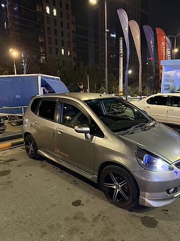 тесла андроид: Honda Fit: 2003 г., 1.3 л, Автомат, Бензин, Хэтчбэк — 3