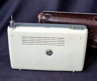 Elektronika: Sharp BX327 — 4