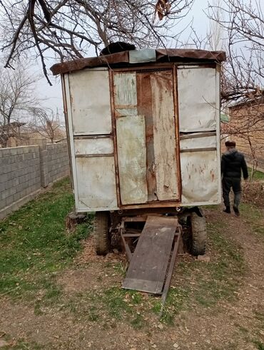 Тракторы МТЗ (Беларус): Трактор с кабиной, задним ведущим мостом и трехточечной навеской — 9
