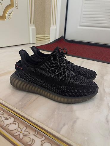 botinka 43: Adidas Yeezy Boost 350 V2 Black Ideal vəziyyətdədir (çox az — 3