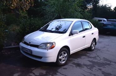 Toyota: Toyota Platz: 2001 г., 1 л, Автомат, Бензин, Седан