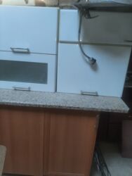 həyətdə əl üz yuyan: Mebil yaxşi vezeytedir ölcu 2 metire yaxin uzernde moyka qaz verlir