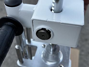 Овощерезательные аппараты: Ручной пресс-аппарат для приготовления картофеля фри (cuts machine) - — 11