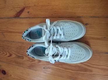 Krossovka ve ketlər: Nike, Ölçü: 35, İşlənmiş -da lalafo.az — 2 Krossovka ve ketlər: Nike, Ölçü: 35, İşlənmiş — 2