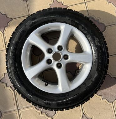 corolla runx: Дөңгөлөктөр монтажда 215 / 60 / R 16, Кыш, Колдонулган, Комплект, Жеңил унаалар, Куйма, тешиктери - 5