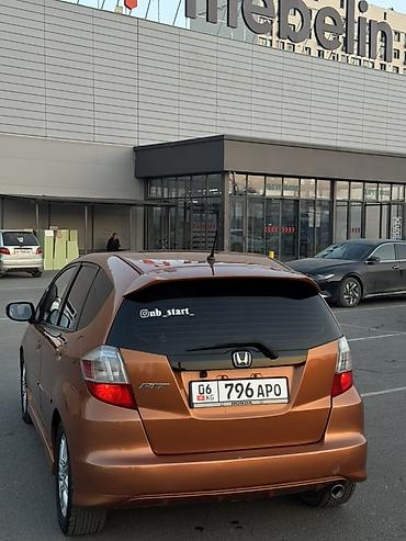 w210 55: Honda Fit: 2010 г., 1.5 л, Вариатор, Бензин, Хэтчбэк — 7