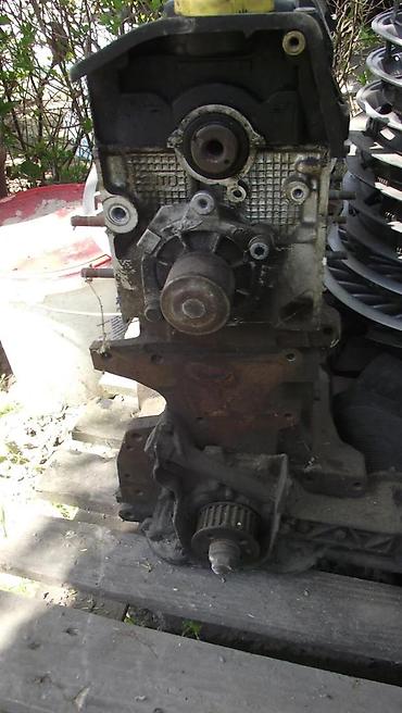 Delovi motora: MOTOR 1,9 JTD U DELOVE GLAVA | Prodaja u delove prolupao na — 4