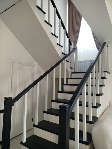 Долгосрочная аренда домов: 280 м², 7 комнат, Забор, огорожен — 15