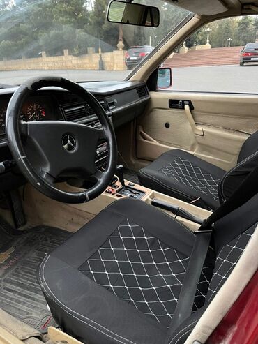 Mercedes-Benz: Mercedes-Benz 190 (W201) sedan - Kuzov: 4 qapılı sedan, bordo rəng - — 10