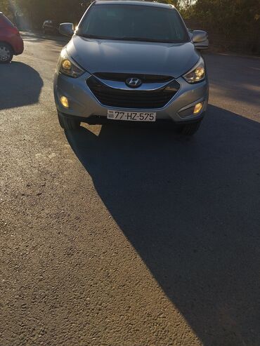 hunday satafe: Salam Hyundai tucson 2015 ci.il 2 mator benzin tecili satilir son