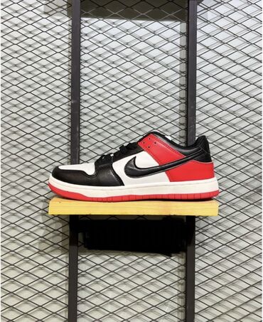 кроссовки air jordan 4: Грандиозные скидки‼️‼️ Кроссовки:Nike air dunk Качество:Premium 💯