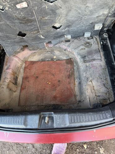 Honda: Honda Fit: 2001 г., 1.3 л, Вариатор, Бензин, Хэтчбэк — 6