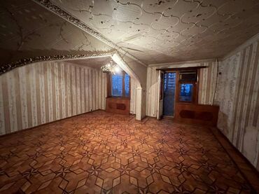 Köhnə tikili: Bakı, 4 otaqlı, Köhnə tikili, m. Xalqlar Dostluğu, 105 kv. m — 2