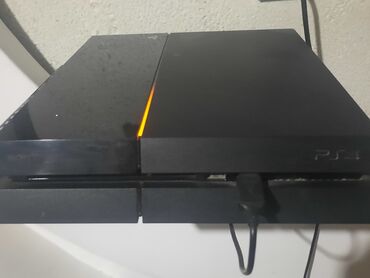 PS4 (Sony Playstation 4): Ps 4 fat yaddaş 408,5gb sürüm 12.50 içinde oyunlar var ve yuklemey