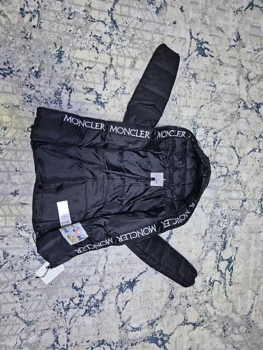 Утепленные жилеты: Пуховая жилетка Moncler, темно‑синяя/черная - Утеплитель: натуральный — 7