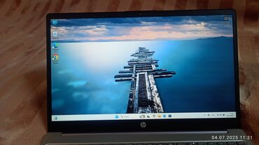 samsung i3: Ноутбук, HP, 8 ГБ ОЭТ, Intel Core i3, 15.6 ", Колдонулган, Татаал эмес тапшырмалар үчүн, эс тутум SSD
