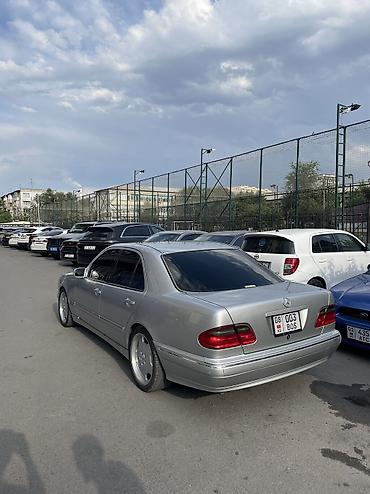 x class: Mercedes-Benz E-Class: 2000 г., 3.2 л, Автомат, Бензин, Седан — 2