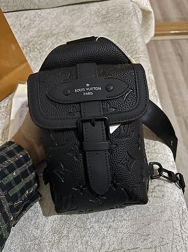 louis: Louis Vuitton bellbag. Sifarişlə almışam 1:1 luxdu. Istifadə — 3