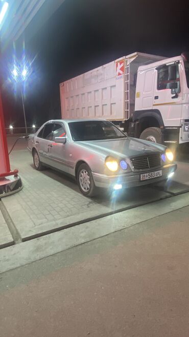 Mercedes-Benz E-Class: 1997 г., 2.4 л, Механика, Бензин, Седан