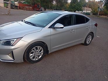 стекол: Hyundai Elantra: 2019 г., 2 л, Автомат, Бензин, Седан — 2