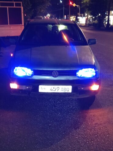 обмен на авто с доплатой: Volkswagen Golf: 1994 г., 1.8 л, Механика, Бензин, Хэтчбэк