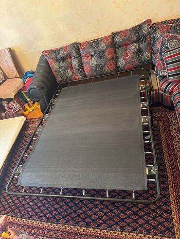 kunc divanlar islenmis: Künc divan, İşlənmiş, Açılan, Bazalı, Parça, Çatdırılma yoxdur