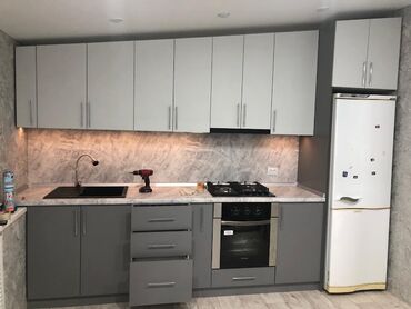 Sifarişlə mətbəx mebeli: Sifarişlə mətbəx dəsti, Özü çəkən petlələr, MDF, Kredit var, Pulsuz çatdırılma — 21