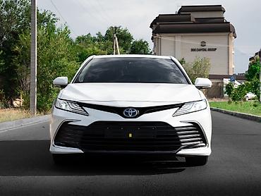 стратер: Toyota Camry: 2023 г., 2.5 л, Автомат, Гибрид, Седан — 5