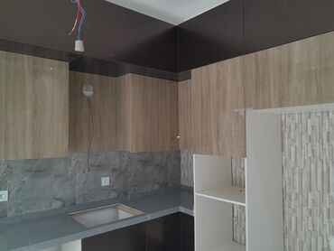 Sifarişlə mətbəx mebeli: Sifarişlə mətbəx dəsti, Özü çəkən petlələr, MDF, Kredit var, Pulsuz çatdırılma — 13