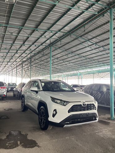 Toyota: Toyota RAV4: 2019 г., 2.5 л, Автомат, Бензин, Внедорожник