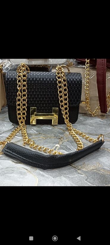 Çantalar: Əl çantası — 22