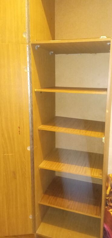 Dolablar: İşlənmiş, Açılan, 6 qapı Düz dolab, Qarderob, paltar dolabı, Rusiya — 2