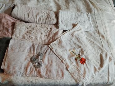 Açıqcalar: Taxt üstü 20 manata iki üzlüdü qalındı Türkiyə istehsalı az işlənmiş -da lalafo.az — 9 Açıqcalar: Taxt üstü 20 manata iki üzlüdü qalındı Türkiyə istehsalı az işlənmiş — 9