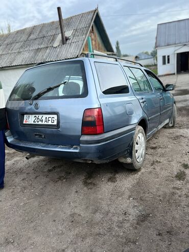 volkswagen cc: Volkswagen Golf: 1994 г., 1.8 л, Механика, Бензин, Универсал