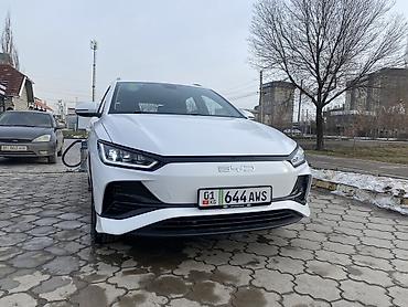 BYD: BYD E2: 2024 г., Автомат — 2