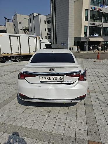 Lexus: Lexus ES: 2023 г., Бензин, Седан — 13