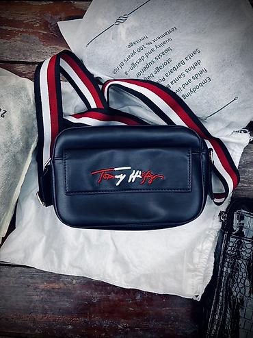 аксессуар оптом: Классическая сумка, Tommy Hilfiger, Материал: Экокожа, Регулируемый ремень, Унисекс, Новый — 3