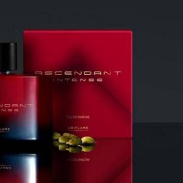 parfem: Асцендант Интенсе од Орифламеа је амбер зачински мирис за мушкарце