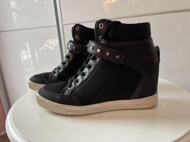 puma disk patike prodaja: Ankle boots, Guess, 39