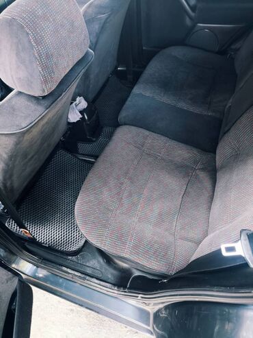 Volkswagen: Volkswagen Vento: 1997 г., 1.8 л, Механика, Бензин, Седан — 12