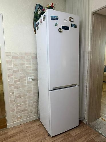 форма хлеба: Холодильник Beko с нижней морозильной камерой - Двухкамерная модель — 2