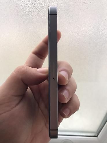iphone xm: IPhone 5s, Space Gray, Barmaq izi — 6