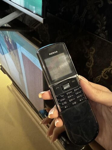 телефон fly fs522: Nokia 8 Sirocco, цвет - Черный, Кнопочный