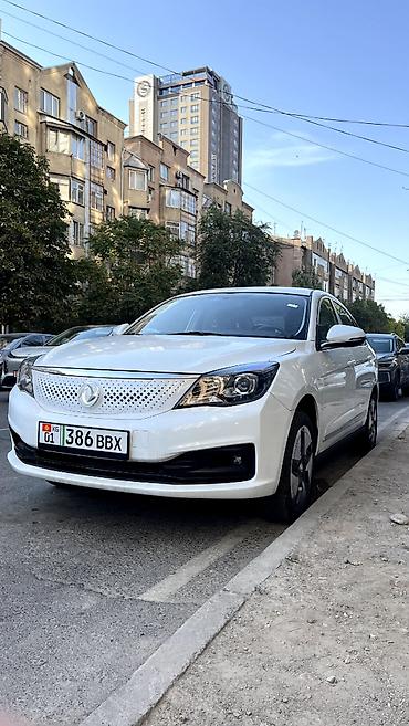 aeolus e70: Dongfeng : 2025 г., Автомат, Электромобиль, Седан — 7