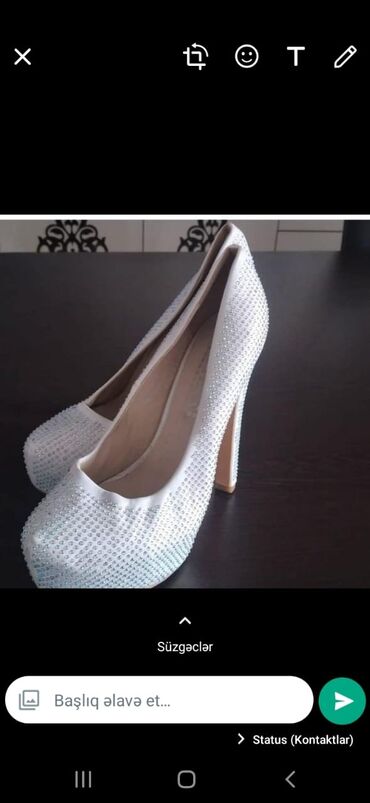 Women's Sneakers and athletic shoes: Qadın yüksək daban ayaqqabı dəsti - Modellər: 4 cüt 1) Ağ-sübay ağ