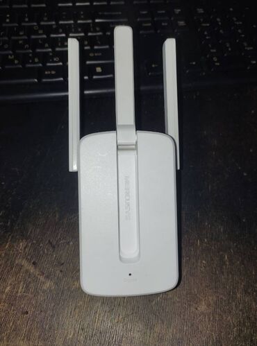 уселитель wifi: Усилитель Wi-Fi-сигнала Mercusys MW300RE, Макс. скорость беспроводного