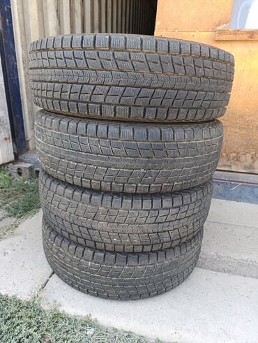 шины делика: Шины 205 / 70 / R 15, Зима, Б/у, Комплект, Легковые, Япония, Dunlop